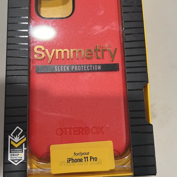 iPhone 11 Pro symmetry - Picture 2 of 3